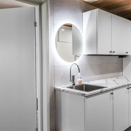 Lumo By Interhome * סירקה